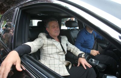  Situație incredibilă la Steaua: o etapă antrenează Gigi, o etapă face echipa Gâlcă!