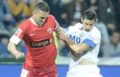 VIDEO Comedia aiurelilor » Dinamo așteaptă Derby de România într-o atmosferă încinsă după ce a pierdut și cu Pandurii, 2-3