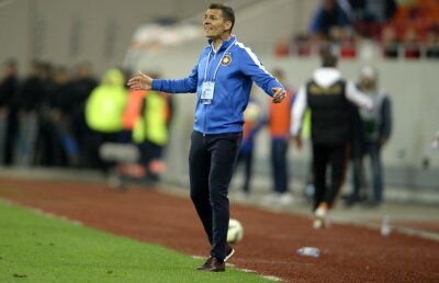 VIDEO Contestat din nou » Gestul şocant al unui stelist la adresa lui Costel Gâlcă!