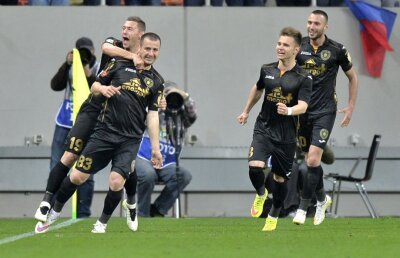 Mureşenii nu sărbătoresc încă: "Situaţia nu e simplă, chiar dacă am bătut-o pe Steaua"