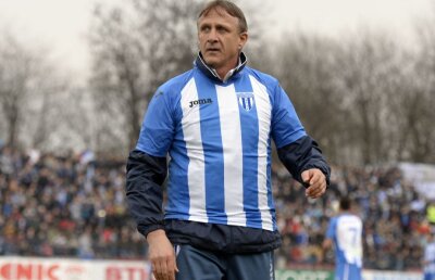 Declarația zilei vine de la Emil Săndoi: ”N-aș spune 6 meciuri fără victorie, mai degrabă 3 înfrîngeri consecutive” :D