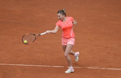 GALERIE FOTO Cu nervii întinși la maximum » Primele semne de slăbiciune ale Simonei Halep după turneul de la Madrid