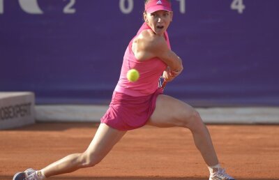 FOTO Muncă și voie bună » Simona Halep, primele antrenamente la Paris
