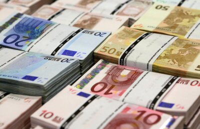 Dezvăluiri incendiare! 48 de meciuri din primele 3 ligi din România sînt suspectate că ar fi trucate » Un fost fotbalist din Liga 1 cooperează cu FRF 