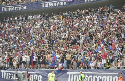 FOTO Întoarcerea acasă » Steaua a jucat din nou pe Arena Națională în fața a peste 40.000 de spectatori