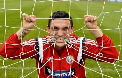 EXCLUSIV Steaua, aproape să-și ia "Bombardierul" înapoi » Gigi Becali a vorbit deja cu jucătorul