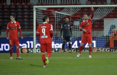 EXCLUSIV Încă un jucător şi-a reziliat contractul cu Dinamo » "S-a renunţat la mine din cauza salariului"