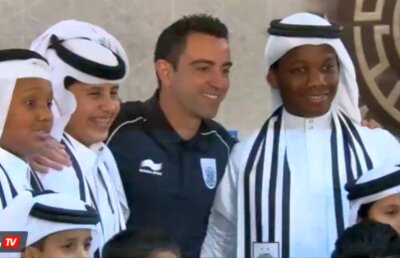 VIDEO + FOTO Primele imagini cu Xavi în Qatar » Primire de gală pentru campionul Europei
