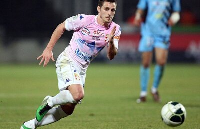 Petrolul a oficializat transferul fotbalistului din Ligue 1 anunțat de GSP.ro » "Lupii" au adus și un atacant