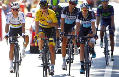 Moment ciudat în Turul Franței: Tony Martin s-a făcut praf în ultimul kilometru și a pierdut tricoul galben! Stybar a luat etapa