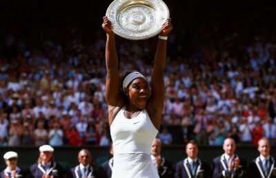 21 și numărătoarea continuă » Serena Williams a cîștigat ieri finala de la Wimbledon și e la un singur pas de a egala recordul lui Steffi Graf