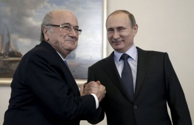 Atac brutal: "Blatter este ca un canibal care își mănîncă părinții și apoi plînge că e orfan"