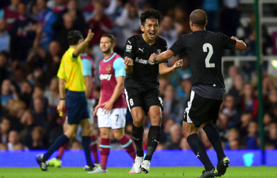 VIDEO Ciocanu' românesc » Astra putea da lovitura la Londra, 2-2 cu West Ham, după ce englezii au condus cu 2-0