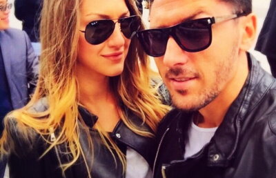 Marica s-a combinat cu o tipă superbă! Vezi cine este blondina