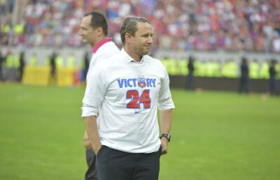 Reghecampf va fi prezentat mîine la Litex » Vrea să transfere un atacant aflat și pe lista Stelei!