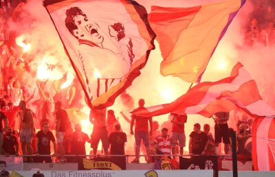 Amenzi după incidentele de la meciul cu Steaua » Trei suporteri au fost interziși pe stadion