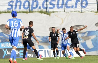 VIDEO + FOTO » CS U Craiova - Viitorul 1-2 » Echipa lui Hagi este lider în Liga 1
