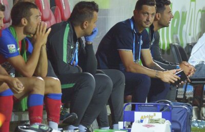 Rădoi îşi apără jucătorii după Astra - Steaua 2-0: "Azi am cîştigat! S-a scos mingea din poartă"
