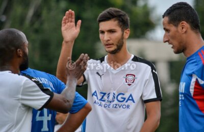 Spectacol de ziua comunei Măciuca » Rapid s-a impus în amicalul cu CSM Rm. Vîlcea, 2-1