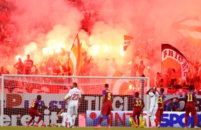 VIDEO Dinamoviştii au rîs de Steaua după umilinţa cu Rosenborg » Fiecare gol a fost motiv de bucurie pentru "cîini"