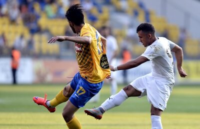 VIDEO FC Voluntari - CS U Craiova 1-2 » Cârțu și Săndoi își salvează postul și urcă pe locul 8