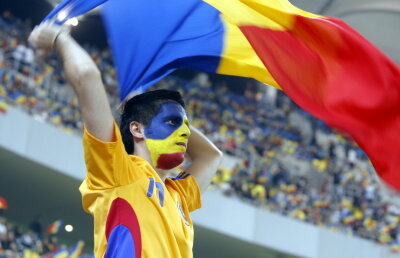 VIDEO Ce ascundea în maşină un român care se ducea la meciul "naţionalei" cu Ungaria