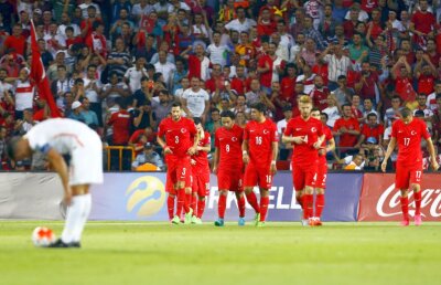 FOTO și VIDEO » O primă forță e aproape de a nu se califica la Euro » Islanda şi Cehia şi-au asigurat deja prezenţa la turneul final din Franţa