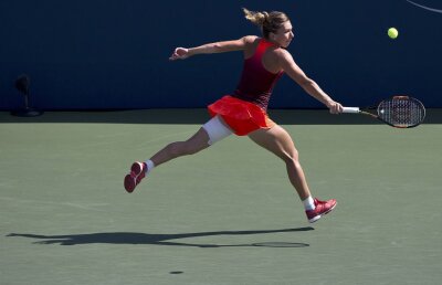 Decizie surprinzătoare! Simona Halep este locul 2 WTA, dar Azarenka este mare favorită în meciul din sferturi!