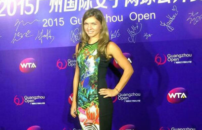FOTO Splendoare și în afara terenului: Simona Halep a atras toate privirile la petrecerea jucătoarelor de la Guangzhou