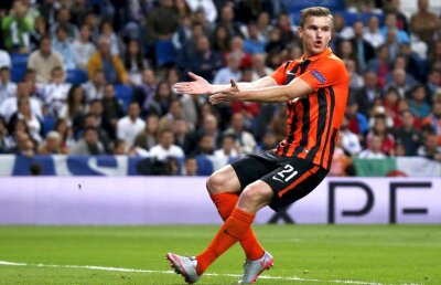 VIDEO Victorie dificilă pentru Lucescu » Șahtior a cîștigat în minutul 90 după un gol din ofsaid, într-un meci cu 3 penalty-uri și 2 eliminări