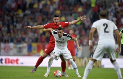 VIDEO+FOTO Șumudică l-a bătut iar pe Rednic: Dinamo - Astra 0-1 » Giurgiuvenii rămîn liderii Ligii 1 după turul de campionat 