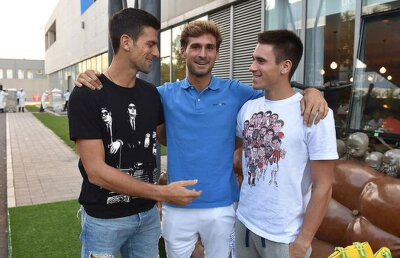 Victorie istorică pentru Novak Djokovici » A cîștigat un meci alături de fratele său și ar putea da peste Horia Tecău în acest turneu