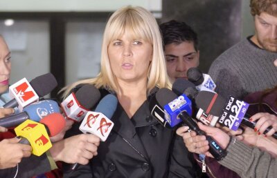 TOLO.ro » Gazeta dezvăluie în exclusivitate textele homofobe și antisemite date postacilor lui Udrea ca să le împrăștie și ajunse pe mîna procurorilor!