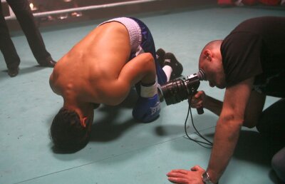 Conflict "box to box" » Marian Simion amenință un regizor care l-a pus să joace rolul unui antrenor blatist!