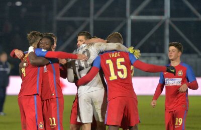 VIDEO și FOTO Steaua s-a calificat cu mari emoții în "sferturile" Cupei după 1-1 (4-1 la penalty-uri) cu Baia Mare