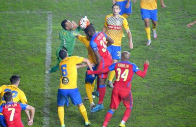 Rădoi a pierdut cel mai important jucător pentru meciul cu CFR » Cum va arăta Steaua la Cluj