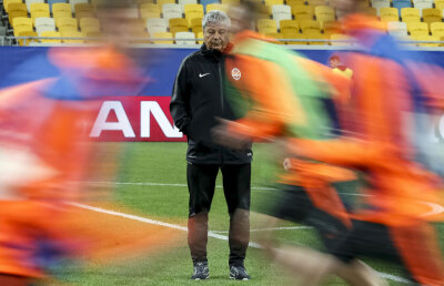 ”Luce” în căutarea golului » ”Minerii” au nevoie de-o victorie la două goluri diferență cu Malmo, dar n-au mai înscris de 489 de minute!