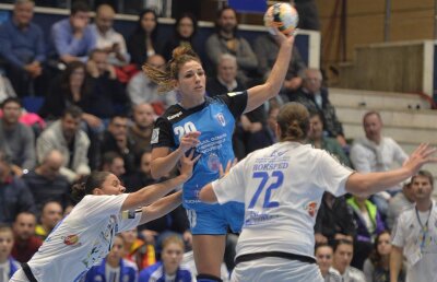 O seară magică! CSM Bucureşti a reuşit un meci excelent la Podgorica şi a terminat la egalitate în faţa campioanei Europei: 23-23