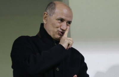 Au trecut 7 luni de cînd Parfene l-a acuzat pe Copos de plagiat, iar cazul nu e rezolvat: "E jenant pentru Universitate!"