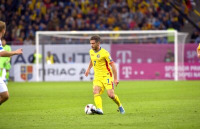 Șefii Stelei îi cer lui Iordănescu să convoace mai mulți roș-albaștri la națională: "Ei au dus greul în preliminarii"