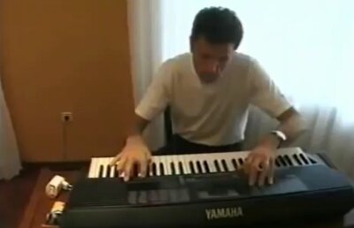 VIDEO Party in Transylvania! Imagini senzaționale cu Gică Popescu » Cum se descurca la orgă pe cînd era star în Turcia