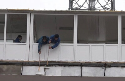 Marea renovare! La Piteşti e curăţenie generală cu o zi înainte de Steaua - Astra. Probleme mari cu gazonul