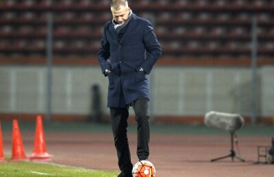 Scandal la Dinamo - Pandurii » Iordănescu s-a luat la ceartă cu un oficial dinamovist pe tunel