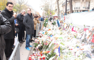 Lacrimile de la Republique » Tragerea la sorţi s-a desfăşurat într-un Paris profund marcat încă de atentatele din 13 noiembrie