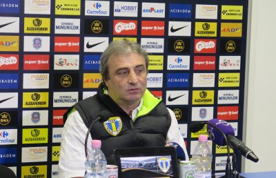 Vremuri grele la Petrolul! Antrenorul se revoltă după transferul lui Paolucci: "Așa mi se pare normal"
