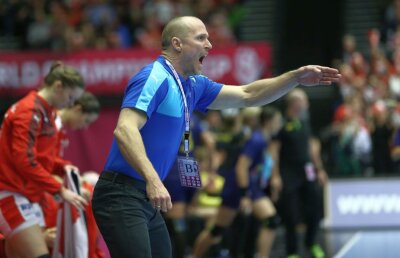 Incredibil! Selecționerul Danemarcei s-a plîns de arbitraj, dar a lăudat-o pe Neagu: "E de clasă mondială"