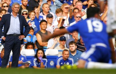 E primul care reacționează după demiterea lui Mourinho! Jucătorul acuzat că a condus revolta din vestiar dă prima declarație