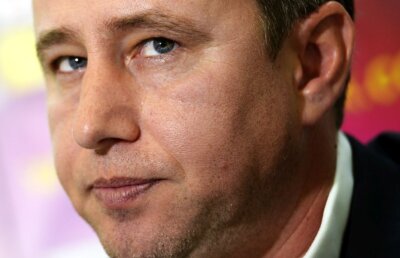 INFORMAȚII EXCLUSIVE! Spioni în vestiarul Stelei: am aflat secretele tactice ale lui Reghecampf! Imagini senzaționale cu planurile tehnicianului