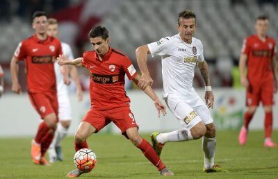 VIDEO CFR Cluj - Dinamo 1-1 » "Cîinii" iernează pe podium, la 5 puncte de liderul Astra