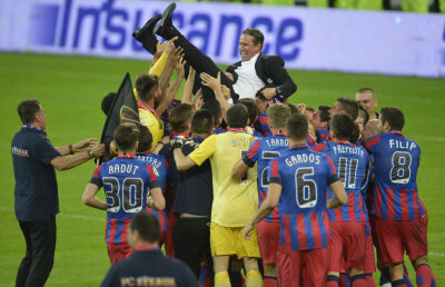 Taie porcul în America! Reghecampf va petrece Crăciunul la Las Vegas alături de mai mulţi jucători ai campioanei